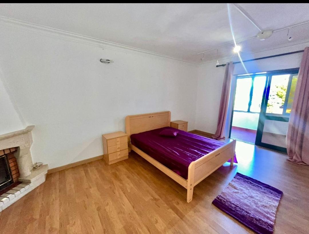 Quarto Boa Localizacao Com Cozinha E Casa De Banho Apartment Caparica Ngoại thất bức ảnh