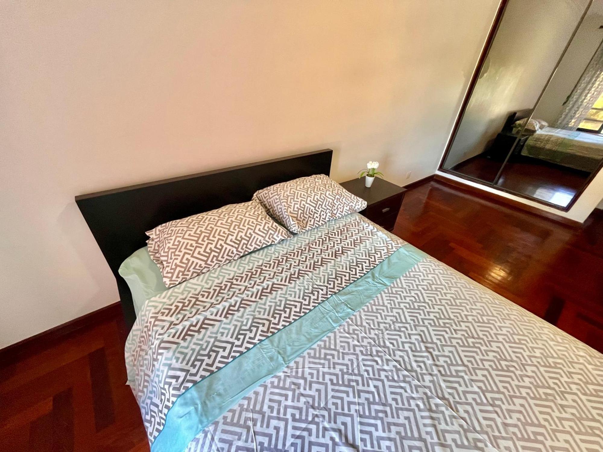 Quarto Boa Localizacao Com Cozinha E Casa De Banho Apartment Caparica Ngoại thất bức ảnh