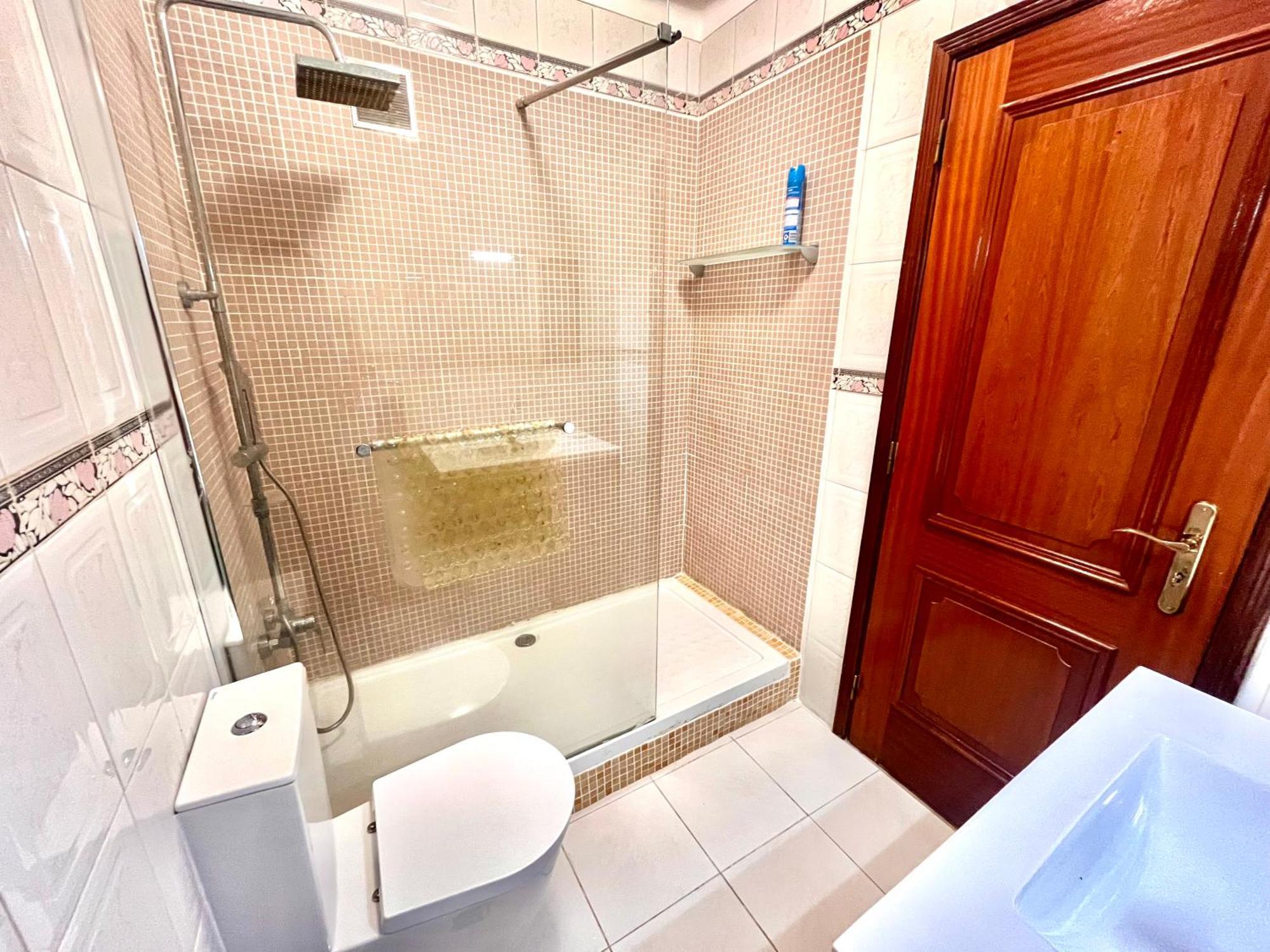 Quarto Boa Localizacao Com Cozinha E Casa De Banho Apartment Caparica Ngoại thất bức ảnh