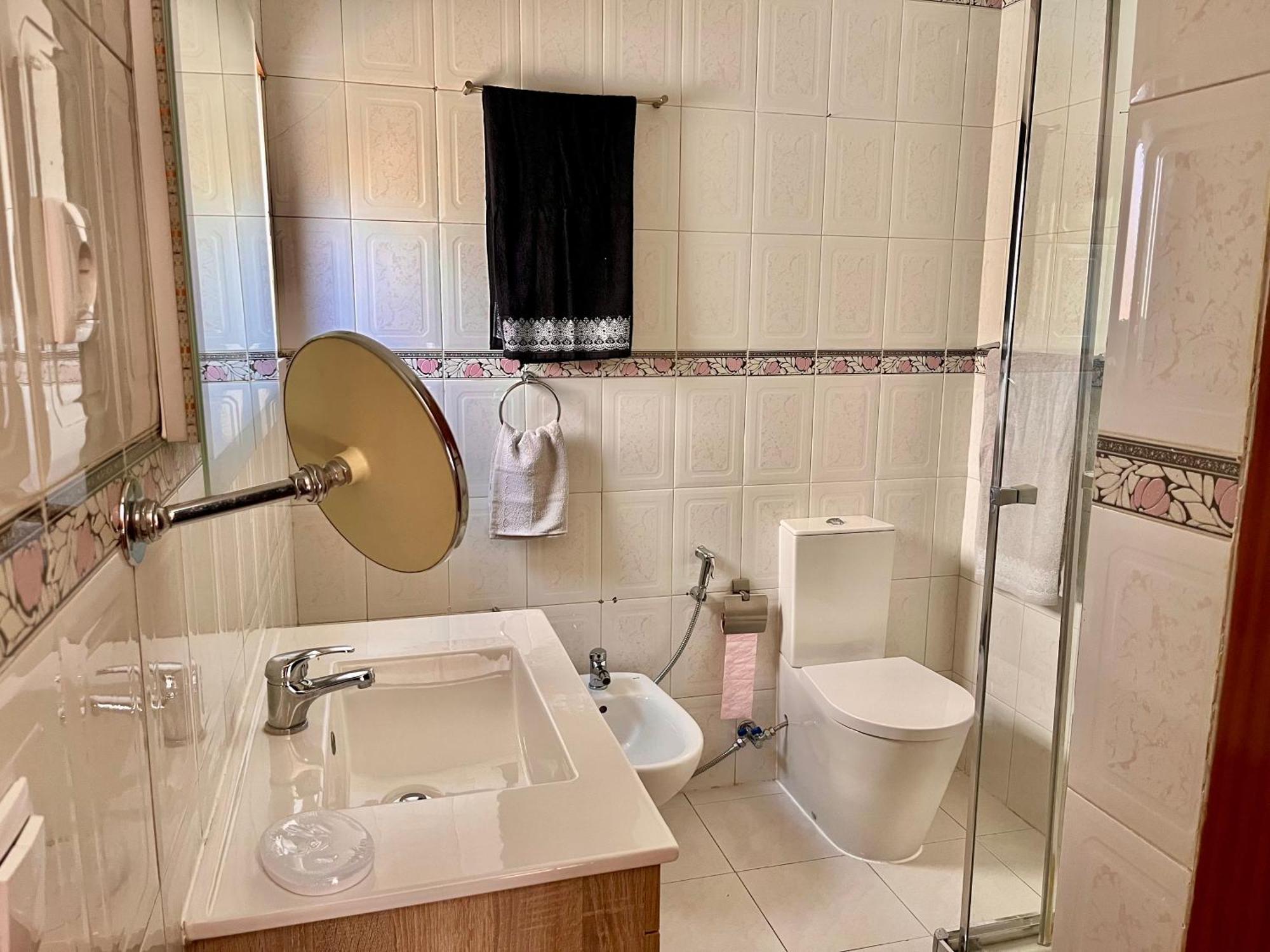Quarto Boa Localizacao Com Cozinha E Casa De Banho Apartment Caparica Ngoại thất bức ảnh
